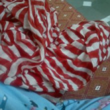 I like to call this the Waldo Scarf :) .. Buying this gave a pleasant end to my January!